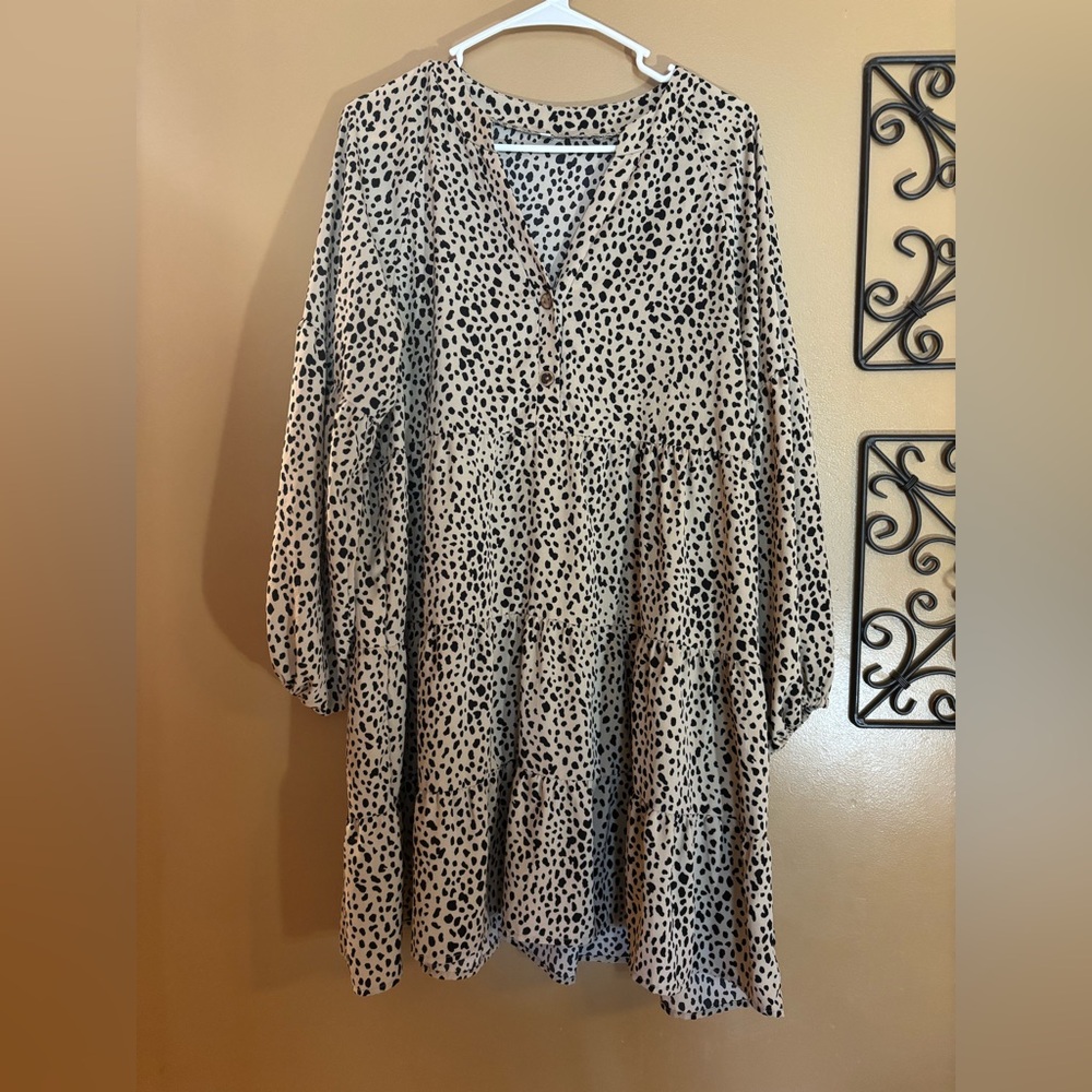 Women’s Lightweight Leopard Print Long Sleeve Dress Size Medium EUC